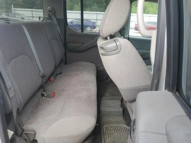 2011 NISSAN FRONTIER S  