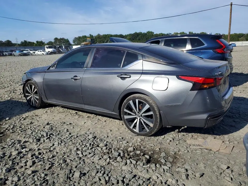 2019 NISSAN ALTIMA SR  