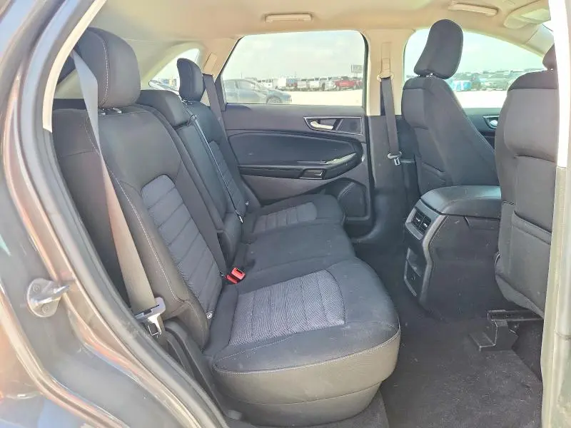 2023 FORD EDGE SE  