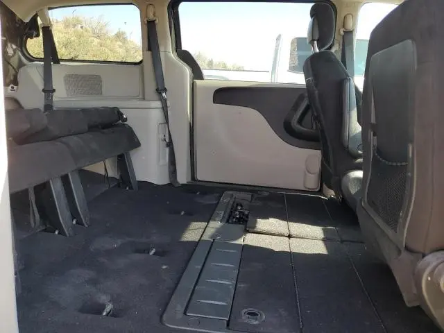 2012 DODGE GRAND CARAVAN SE  