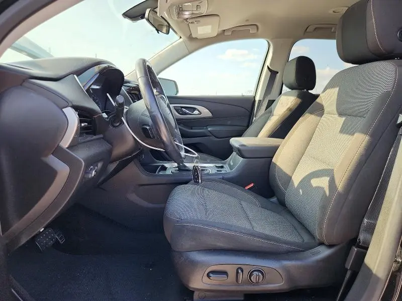 2020 CHEVROLET TRAVERSE LT  