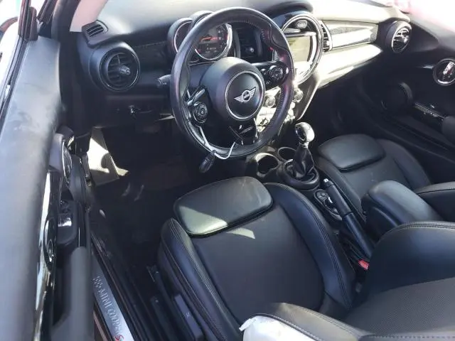 2018 MINI COOPER S