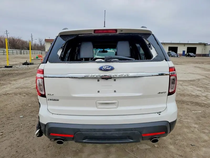 2015 FORD EXPLORER XLT  