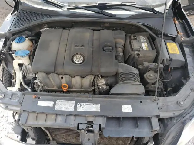 2012 VOLKSWAGEN PASSAT S  