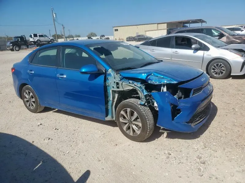 2022 KIA RIO LX  