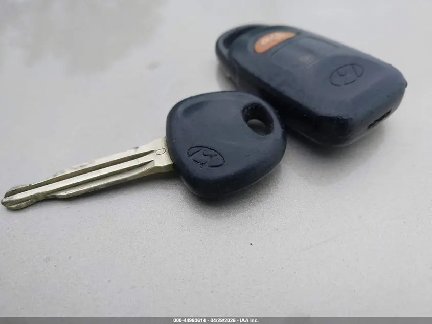 2010 HYUNDAI ELANTRA GLS