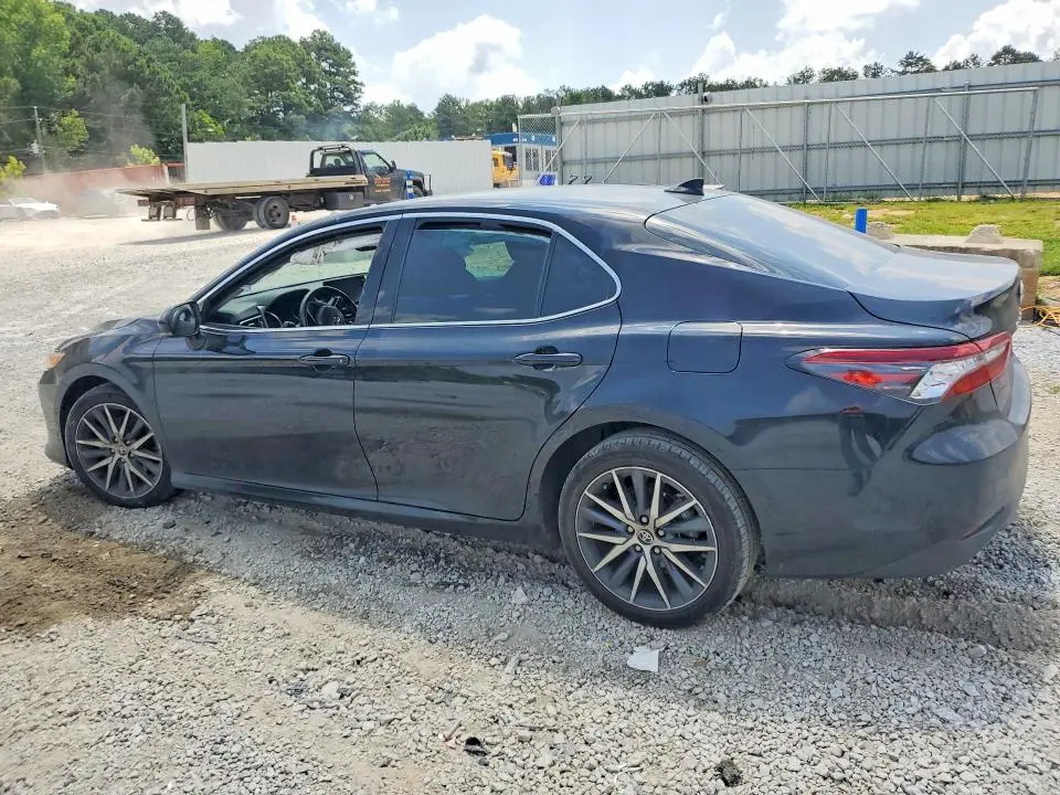 2024 TOYOTA CAMRY XLE  