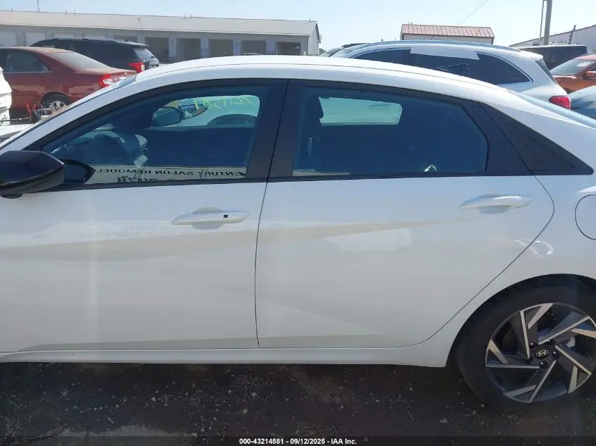 2025 HYUNDAI ELANTRA SEL SPORT