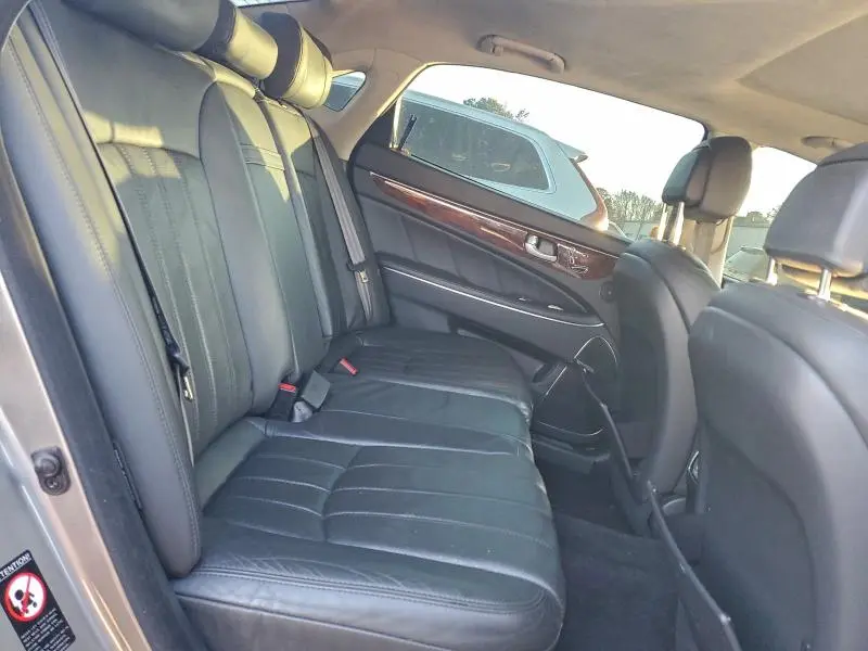 2012 HYUNDAI EQUUS SIGNATURE  