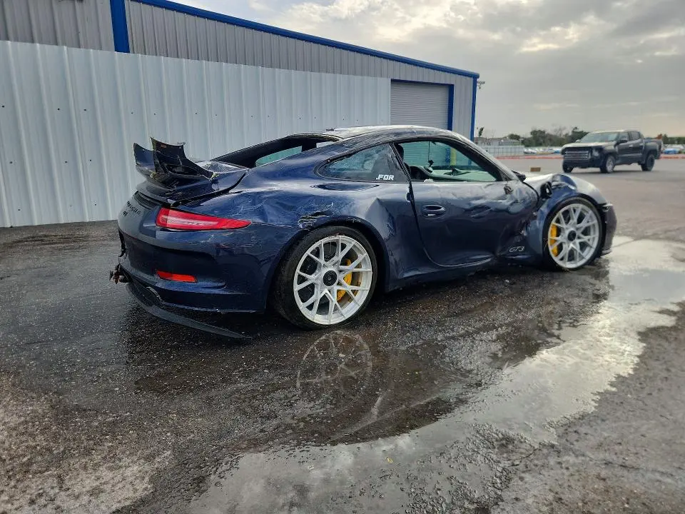 2015 PORSCHE 911 GT3  