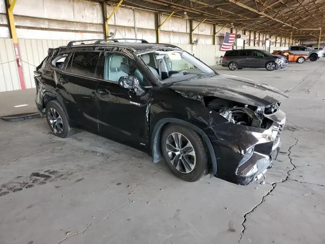 2021 TOYOTA HIGHLANDER HYBRID XLE  