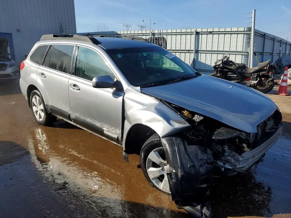 2010 SUBARU OUTBACK 2.5I PREMIUM  