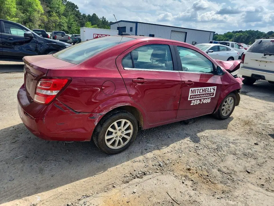 2017 CHEVROLET SONIC LT  
