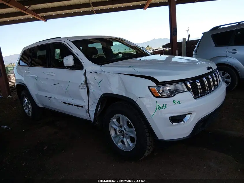 2017 JEEP GRAND CHEROKEE LAREDO 4X2
