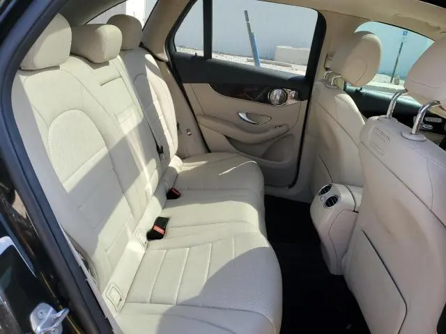 2018 MERCEDES-BENZ GLC 300  