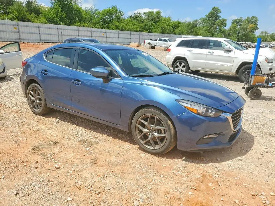 2017 MAZDA 3   