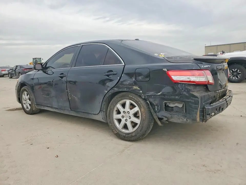 2011 TOYOTA CAMRY BASE  