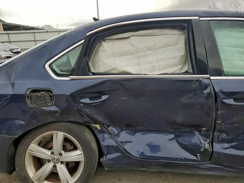 2012 VOLKSWAGEN PASSAT SE  
