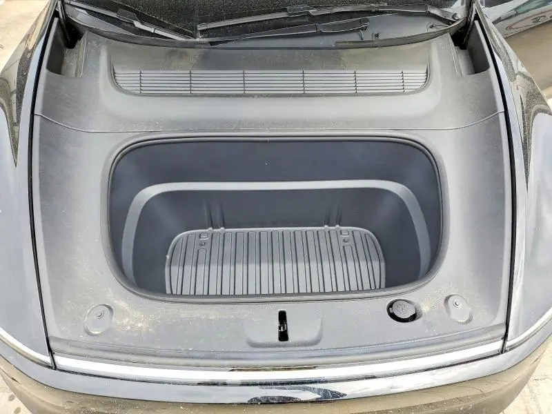 2026 TESLA MODEL Y   