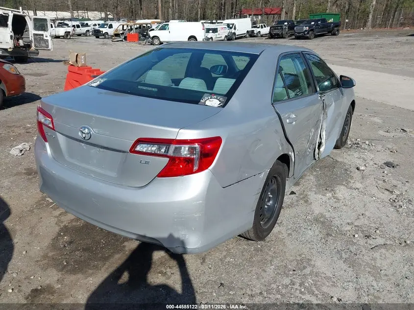 2014 TOYOTA CAMRY LE
