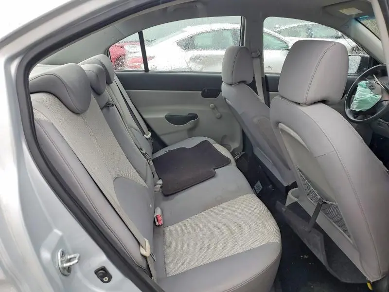 2010 HYUNDAI ACCENT GLS  
