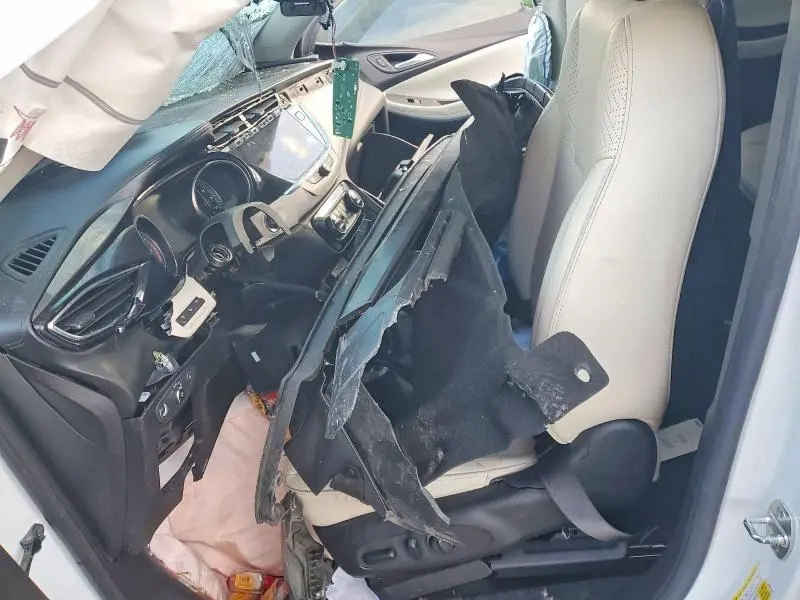 2022 BUICK ENCORE GX ESSENCE  