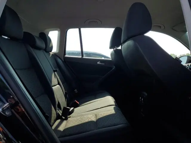 2014 VOLKSWAGEN TIGUAN S  