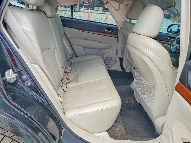 2014 SUBARU OUTBACK 3.6R LIMITED  