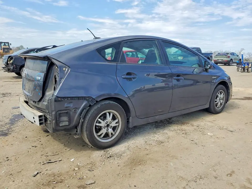 2010 TOYOTA PRIUS II  