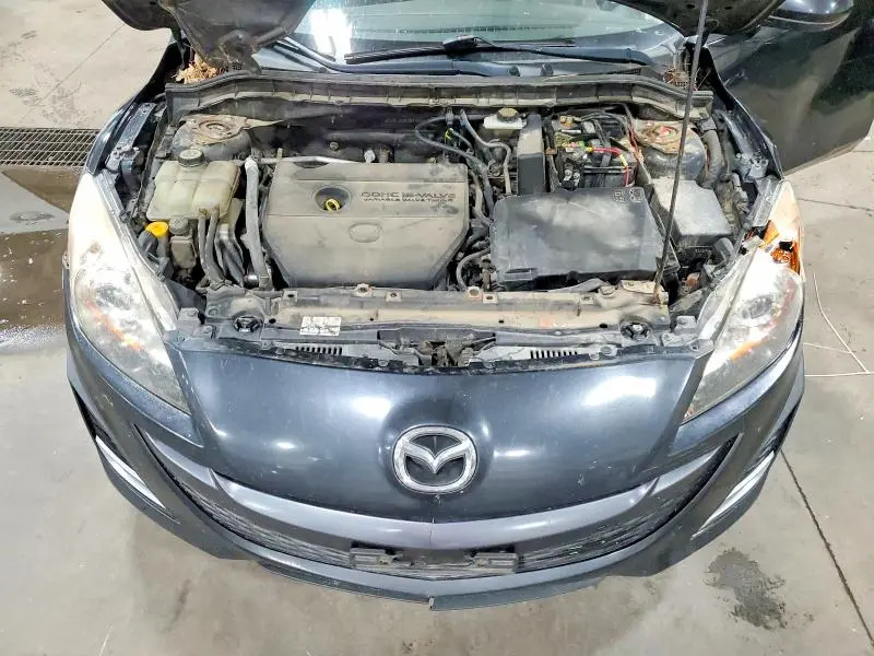 2011 MAZDA 3 S  