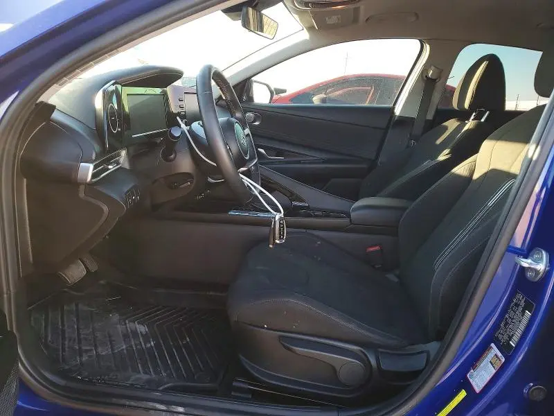 2022 HYUNDAI ELANTRA SEL  