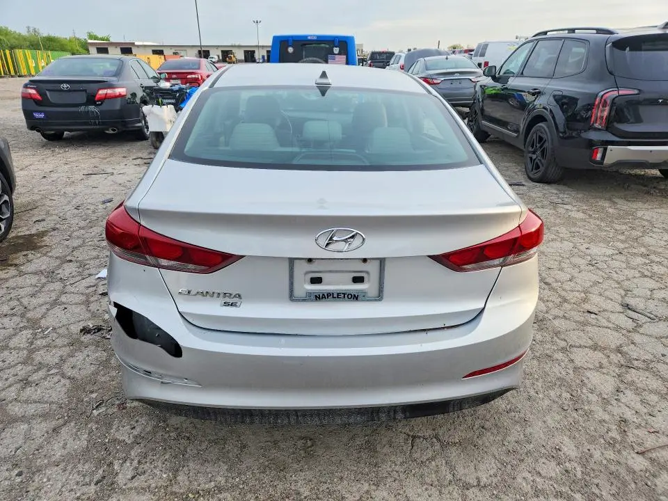 2017 HYUNDAI ELANTRA SE  