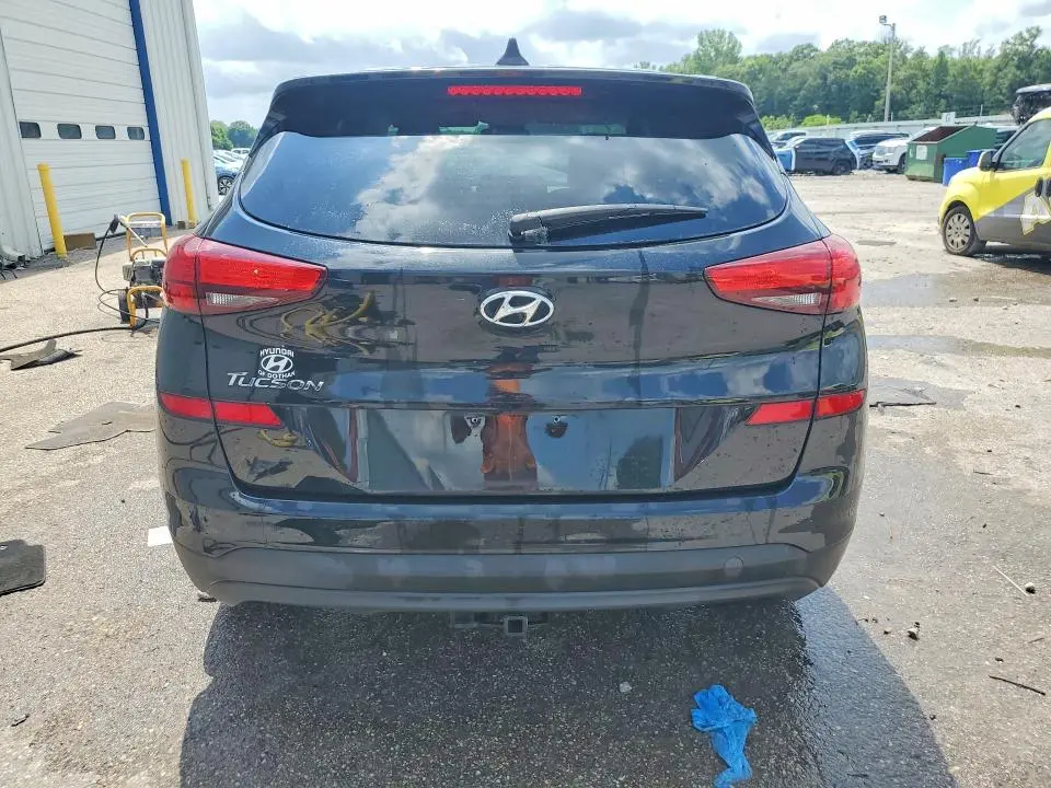 2021 HYUNDAI TUCSON SE  
