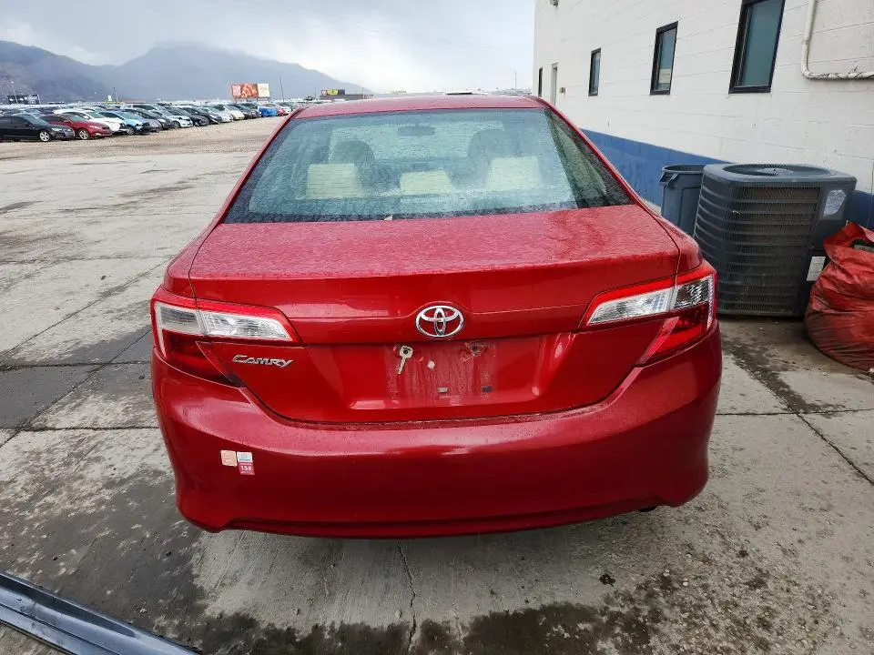 2014 TOYOTA CAMRY L  