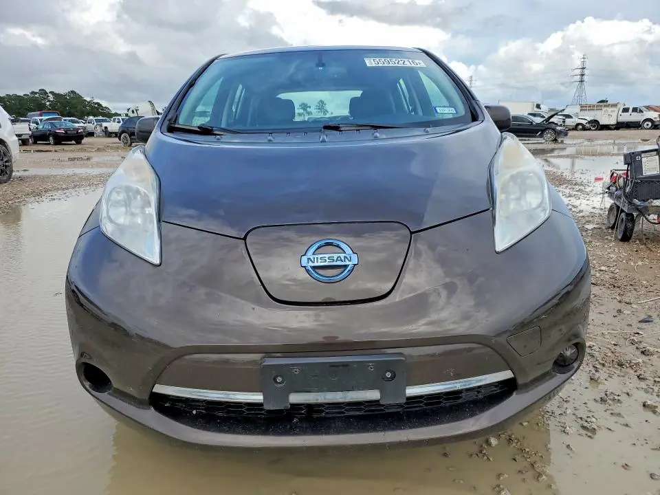 2016 NISSAN LEAF SV  