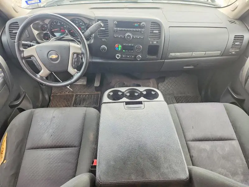 2011 CHEVROLET SILVERADO2   