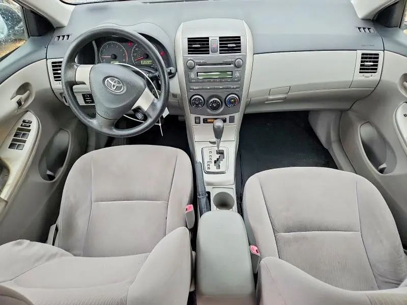 2011 TOYOTA COROLLA LE  