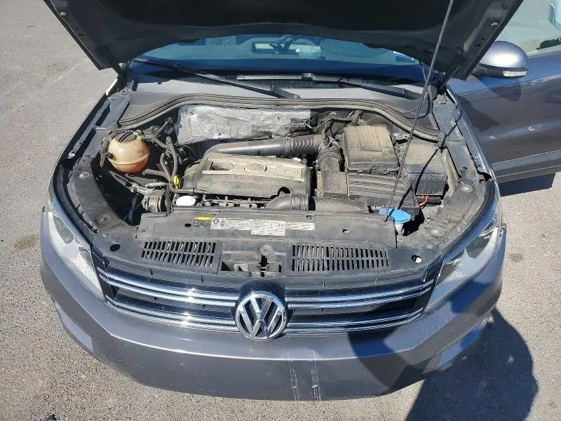 2015 VOLKSWAGEN TIGUAN S  