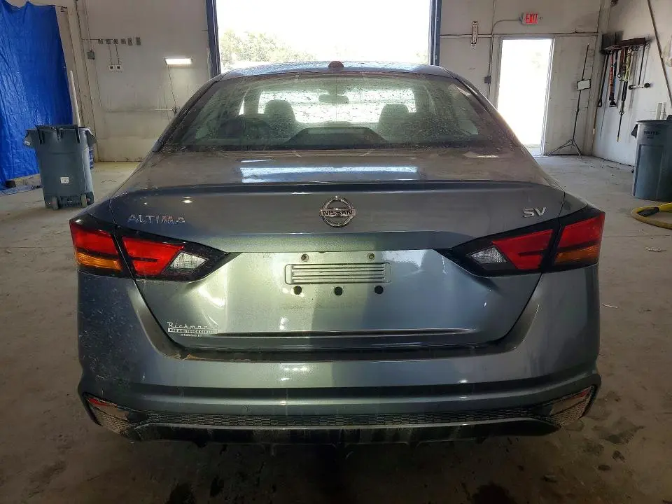 2021 NISSAN ALTIMA SV  