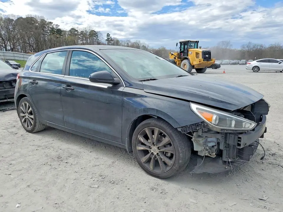 2018 HYUNDAI ELANTRA GT BASE  