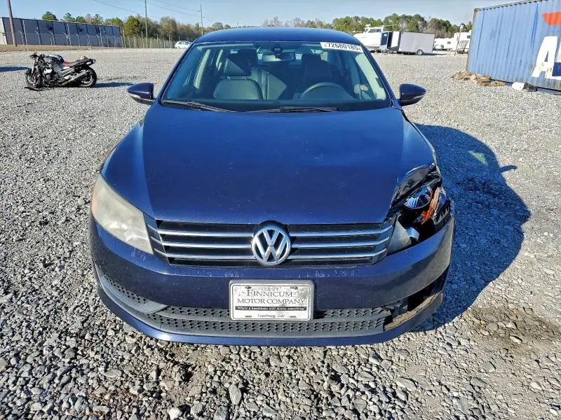 2012 VOLKSWAGEN PASSAT SE  
