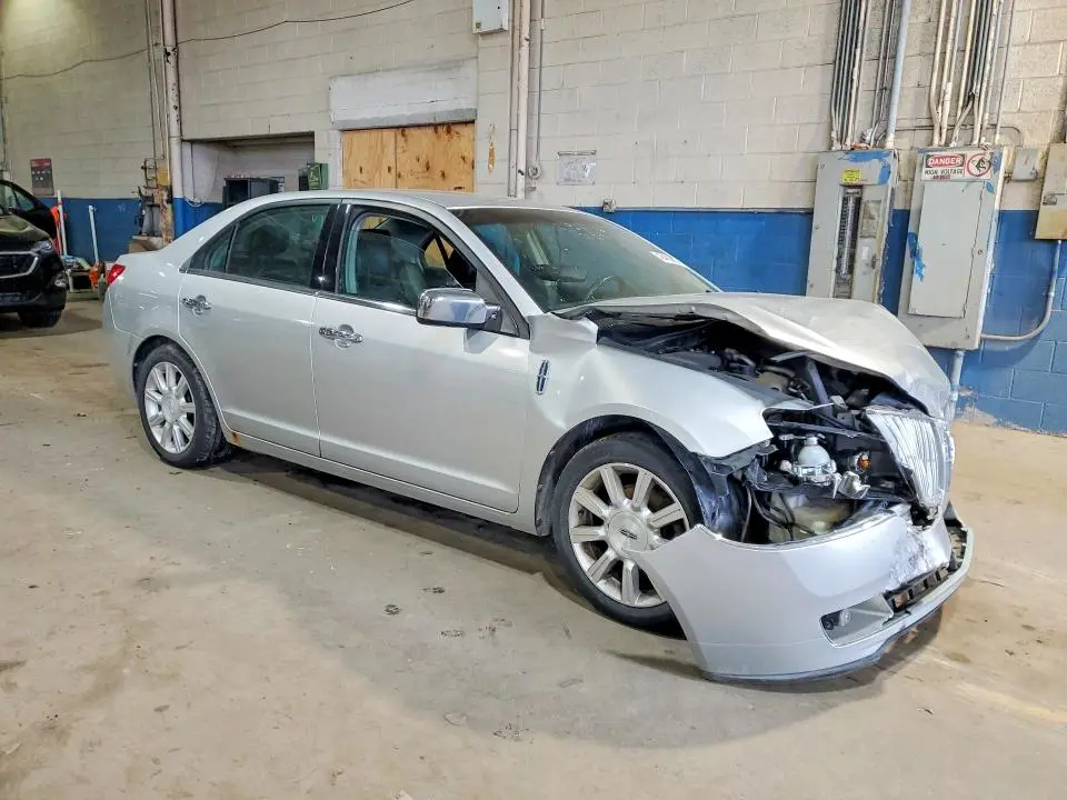 2011 LINCOLN MKZ   