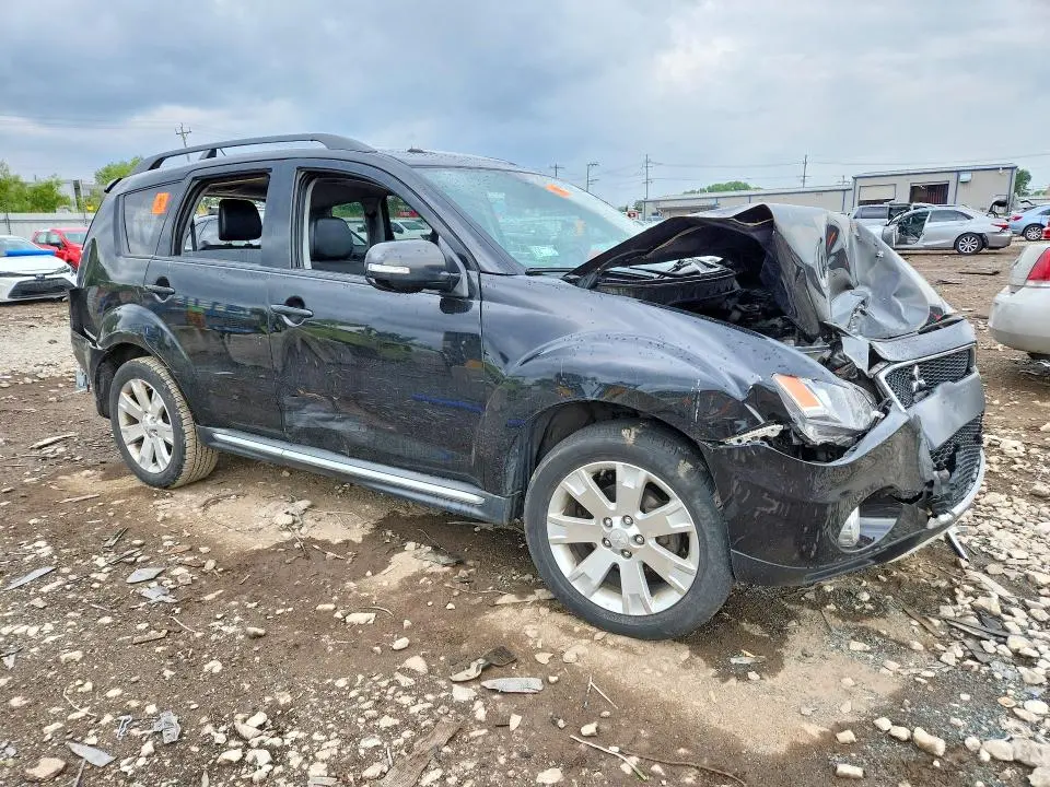 2012 MITSUBISHI OUTLANDER SE  