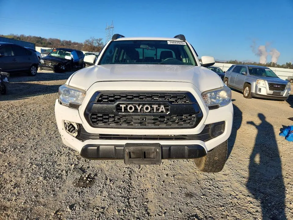 2017 TOYOTA TACOMA DOUBLE CAB  
