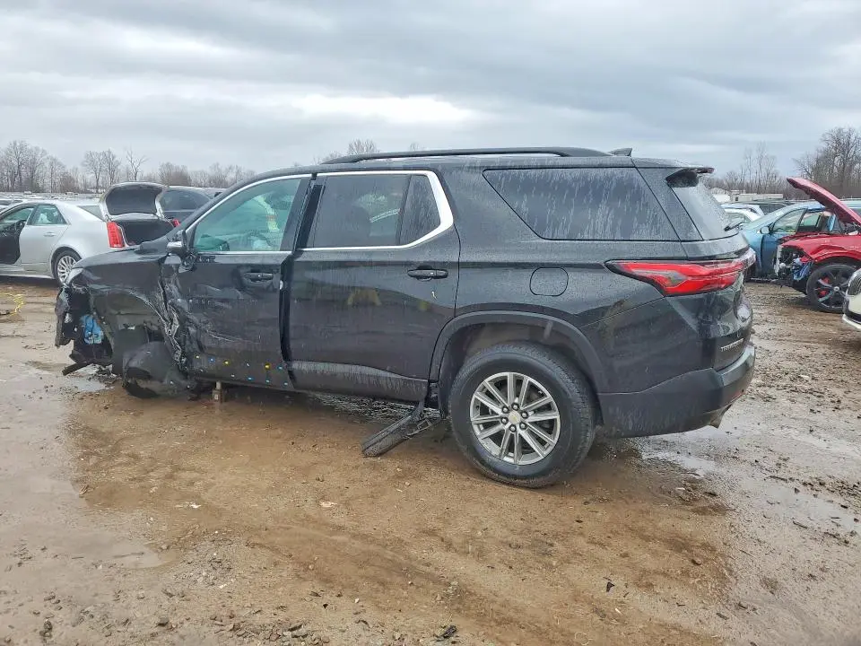 2023 CHEVROLET TRAVERSE LT  