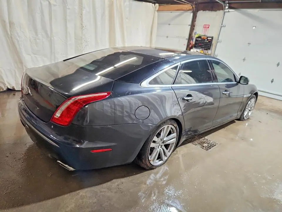 2012 JAGUAR XJL   