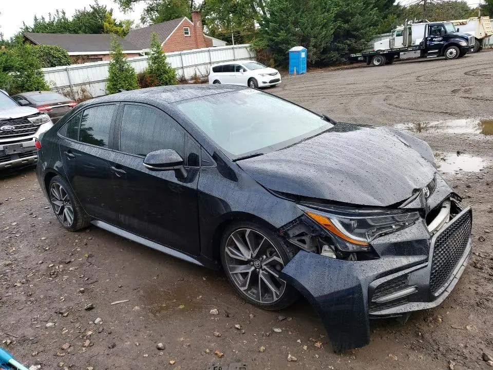 2020 TOYOTA COROLLA SE  