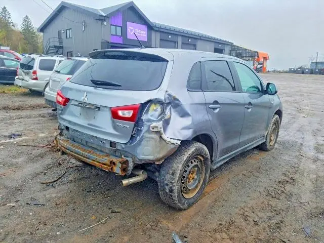 2015 MITSUBISHI RVR SE  
