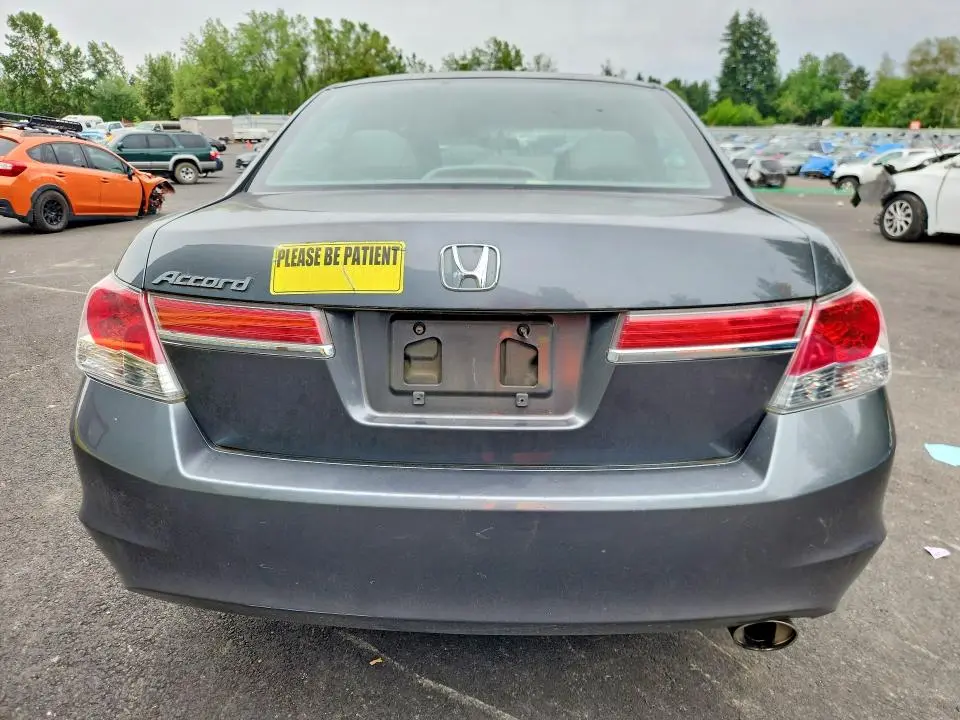 2012 HONDA ACCORD LX  