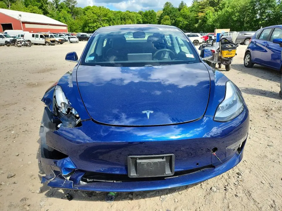 2018 TESLA MODEL 3   